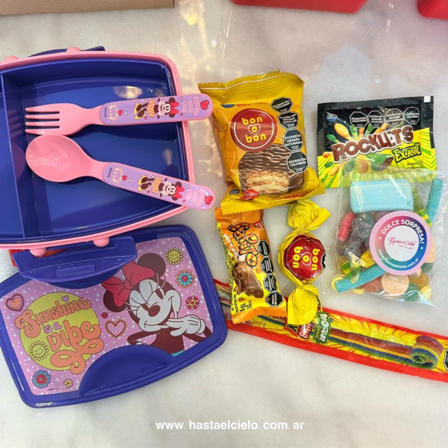 LUNCHERA CON DIVISIONES Y CUBIERTOS MINNIE.